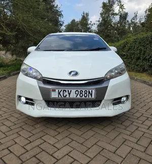 Toyota Wish 2013 White