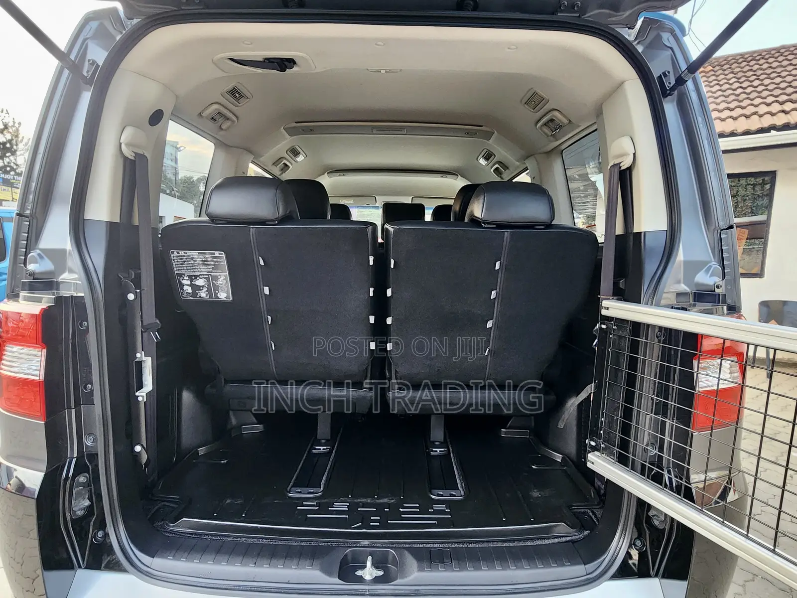 Mitsubishi Delica D:5 2019 Gray