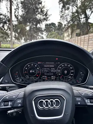 Audi Q5 2.0T Premium AWD quattro 2019 White