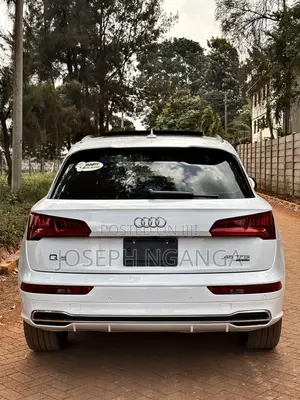 Audi Q5 2.0T Premium AWD quattro 2019 White