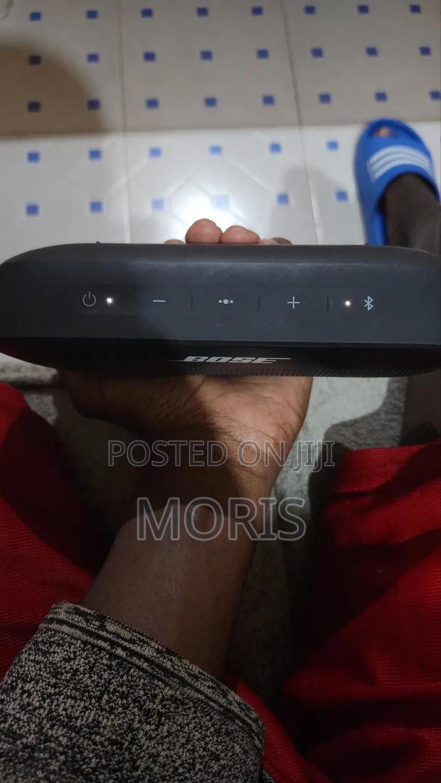Bose SoundLink Flex - Excellent Condition - thumbnail 3
