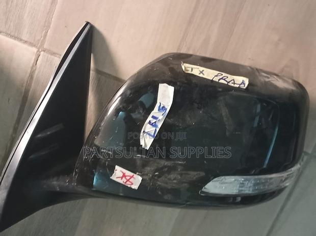 Toyota Tx Prado Side Mirror - main view