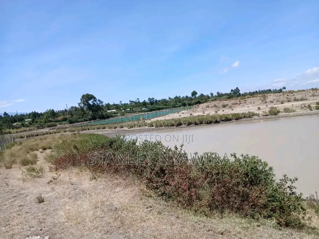 2 Acreas Narumoro via Nanyuki