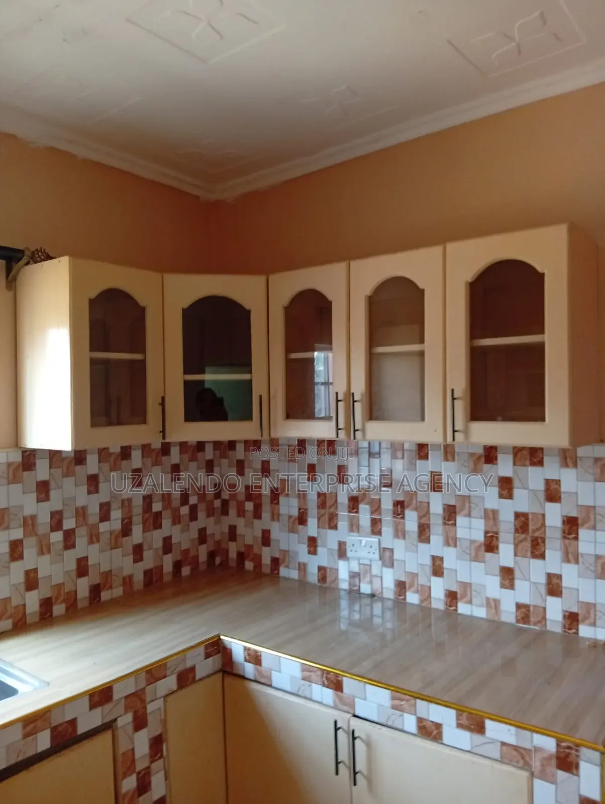 2bdrm Bungalow in Happy Valley for rent