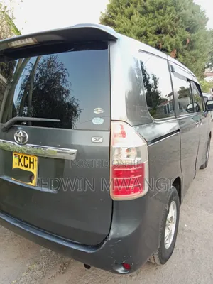 Noah 8seater for Hire