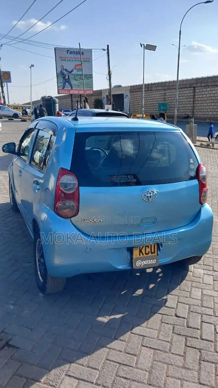Toyota Passo 2012 Blue