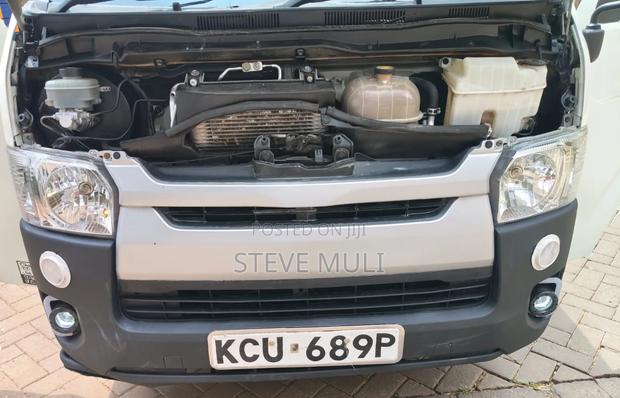 Toyota HiAce 2013 White - thumbnail 5