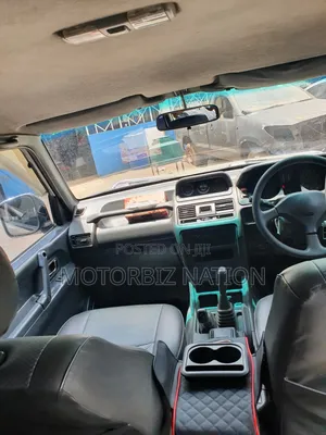 Mitsubishi Pajero 1996 Gold