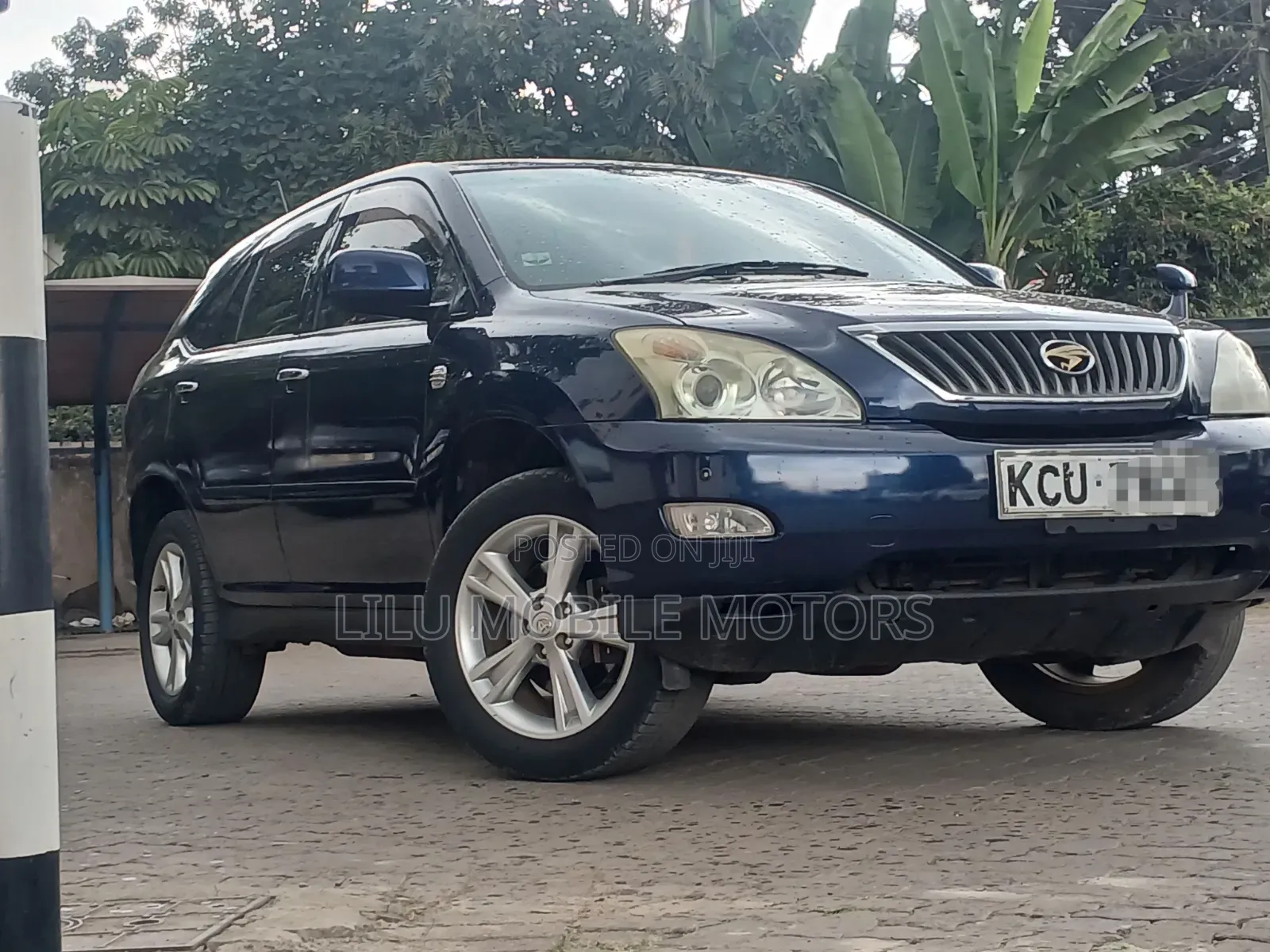Toyota Harrier 2012 Blue
