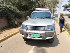 Mitsubishi Pajero 2000 White