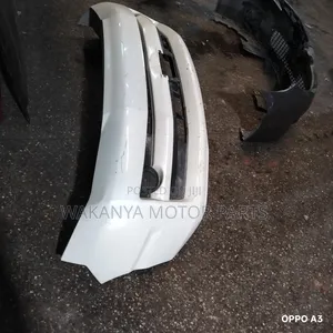 Toyota Voxy Model 2005/2007 Front Bumper, Clean Ex Japan