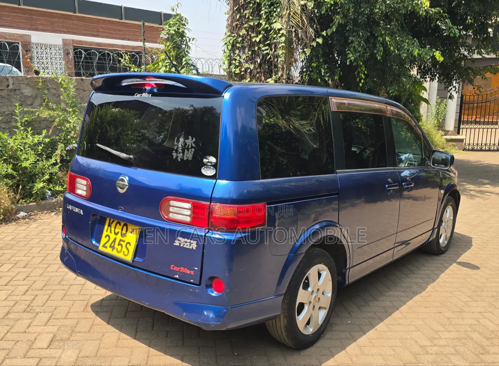 Nissan Lafesta 2011 Blue