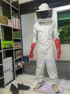 Professional Beekeeping Protective Suit With Veil Hood & Safety Kit