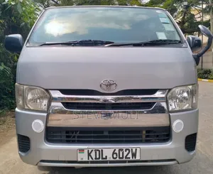 Toyota HiAce 2016 Silver