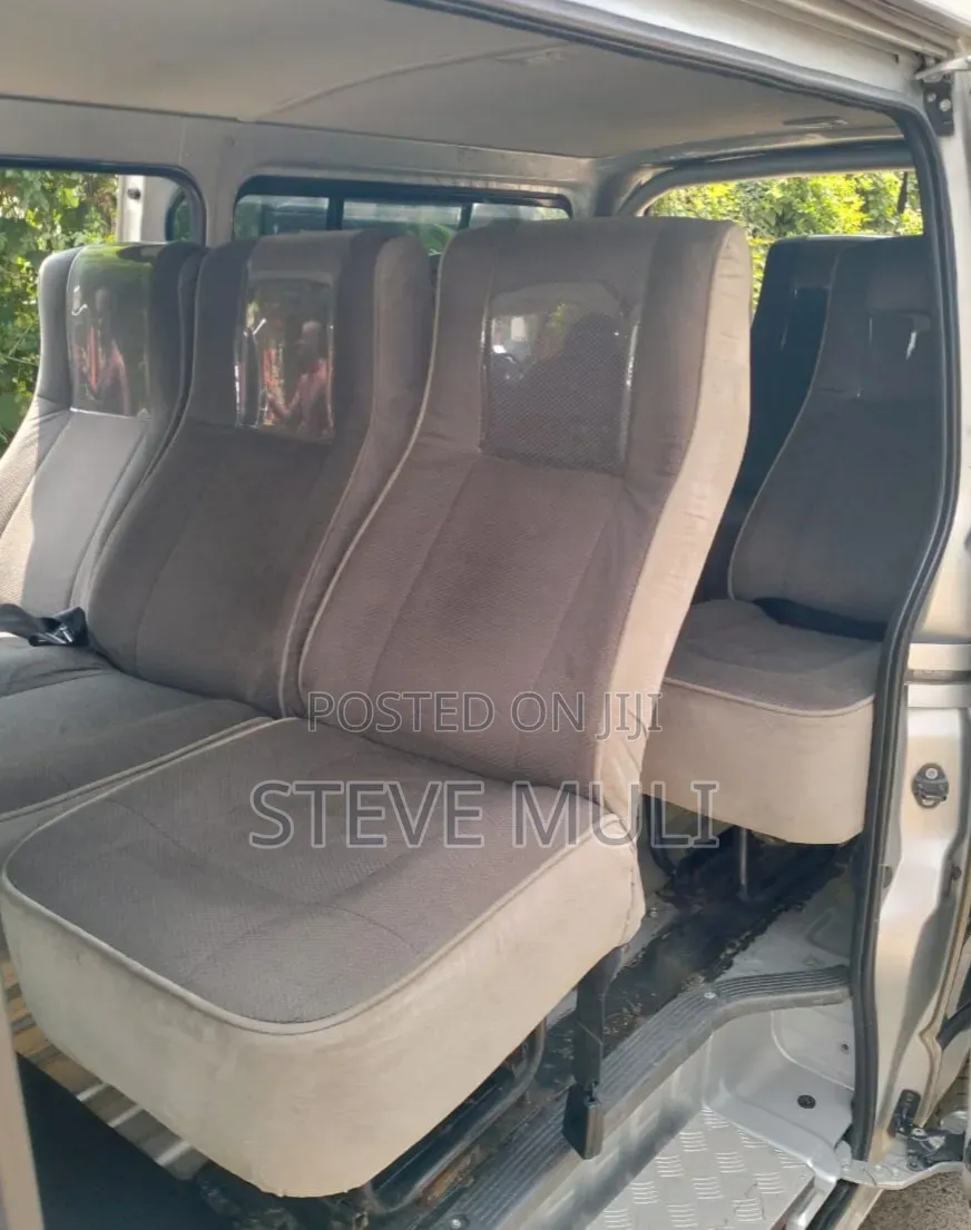 Toyota HiAce 2016 Silver