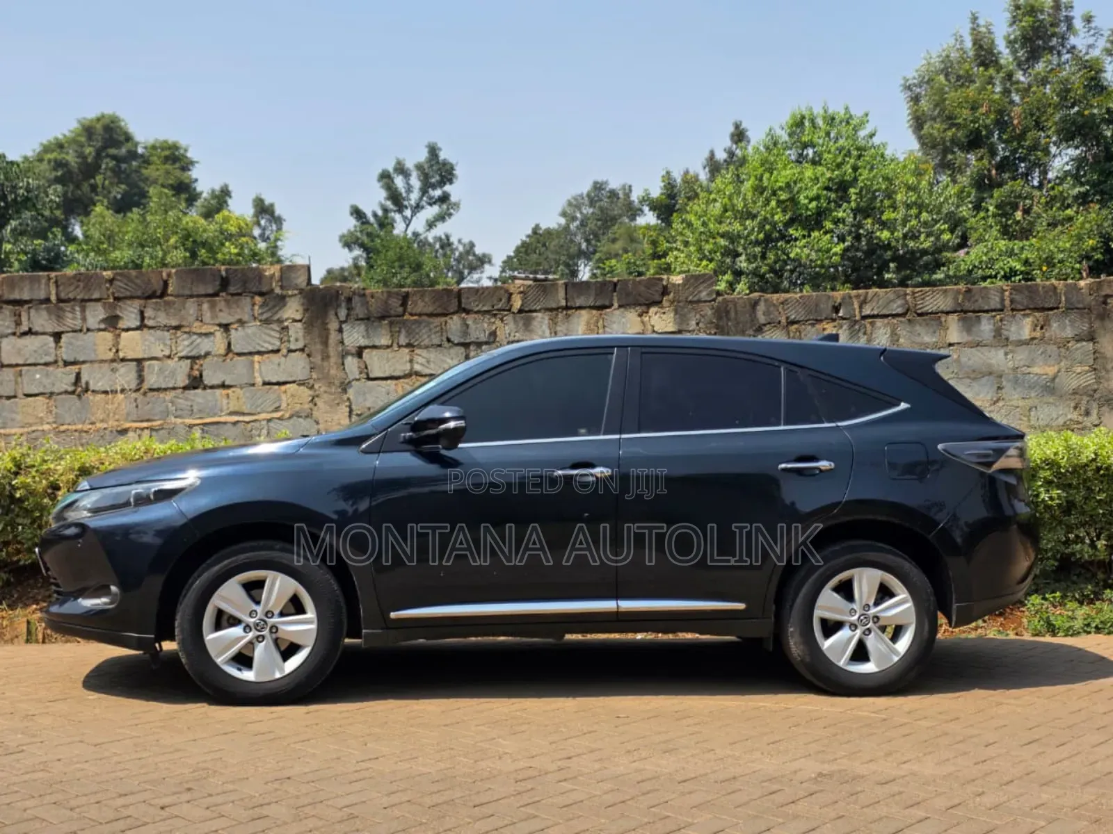 Toyota Harrier 2.0 2016 Black