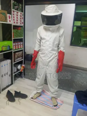 Beekeeping Suit With Fencing Heavy-Duty Bee Protection Rubber Gloves