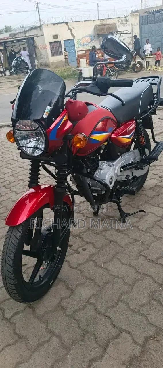 Bajaj Boxer 2025 Red