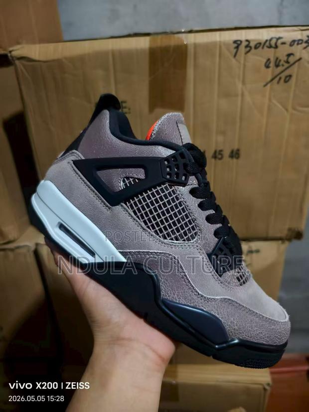 Original Leather Jordan 4 Retro Bin - thumbnail 3