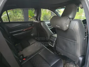 Toyota Harrier 2.0 2015 Pearl