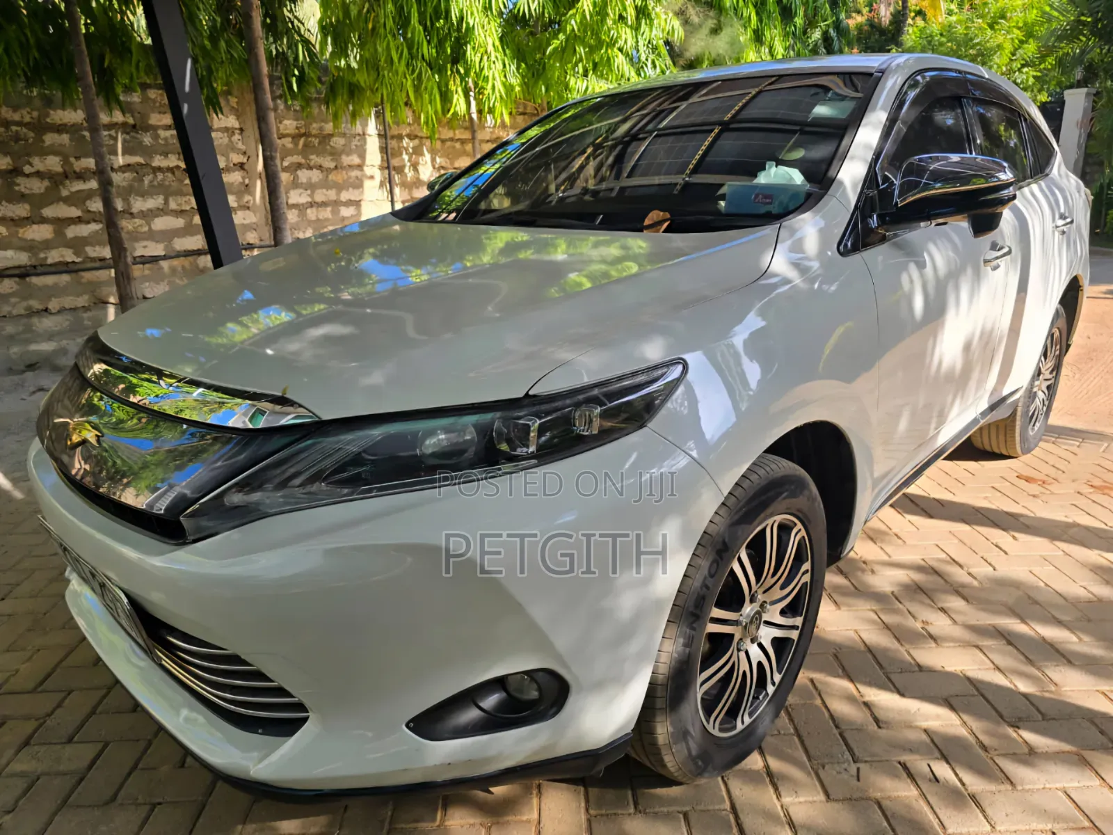Toyota Harrier 2.0 2015 Pearl