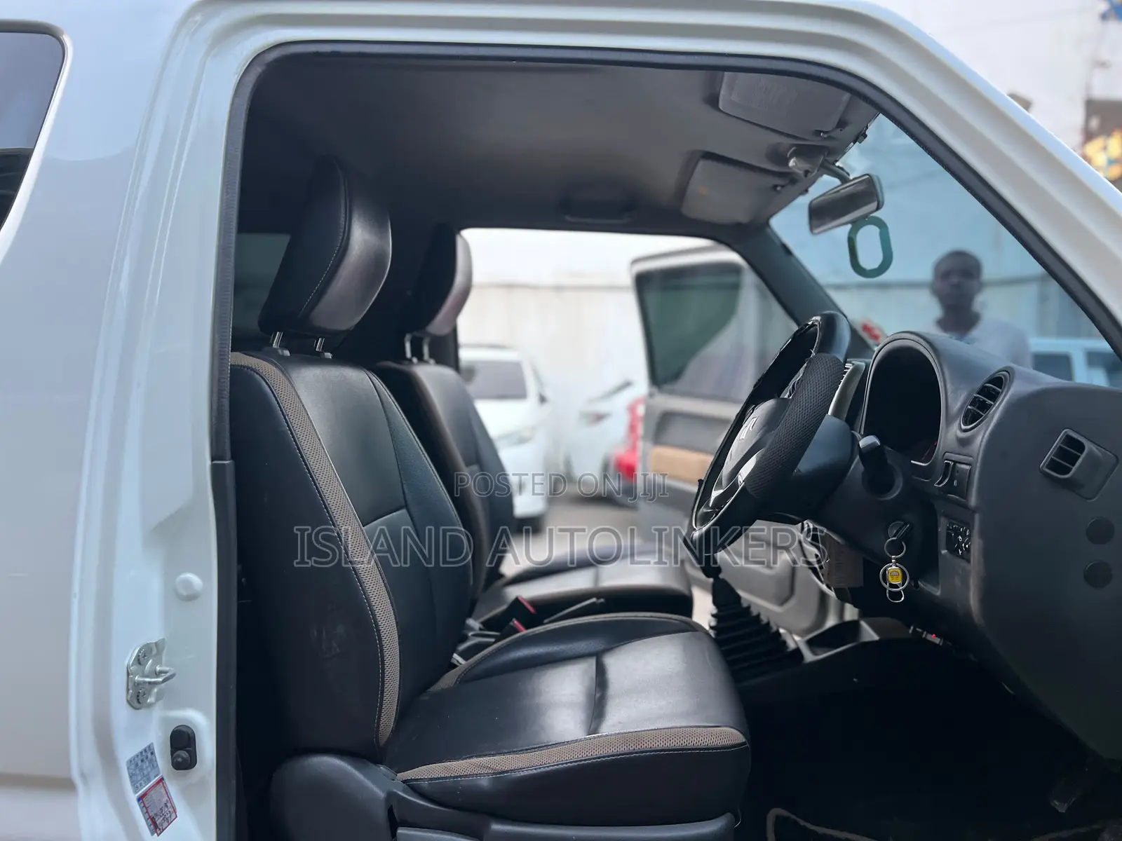 Suzuki Jimny 2017 Pearl