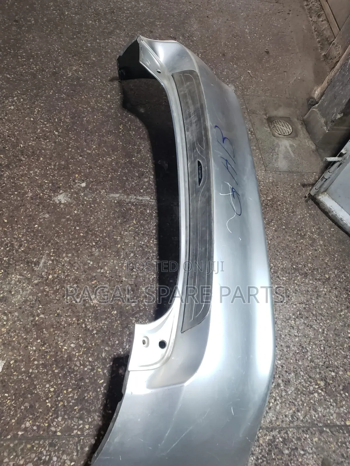 Auris 2008 Back Bumper