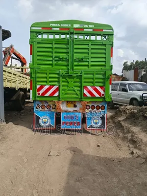NPR Isuzu 4.3 KCG White N Green