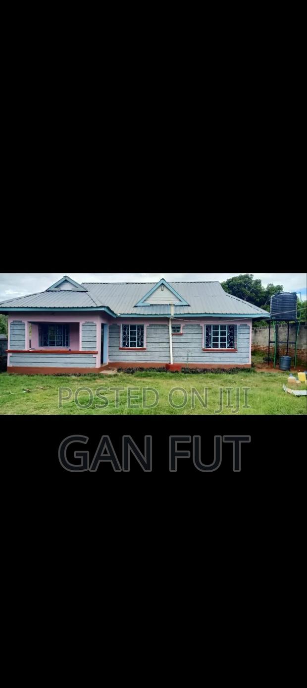 3bdrm Bungalow in Township for rent - thumbnail 5