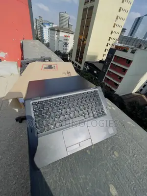 Laptop Dell Latitude 5300 8GB Intel Core i7 SSD 256GB