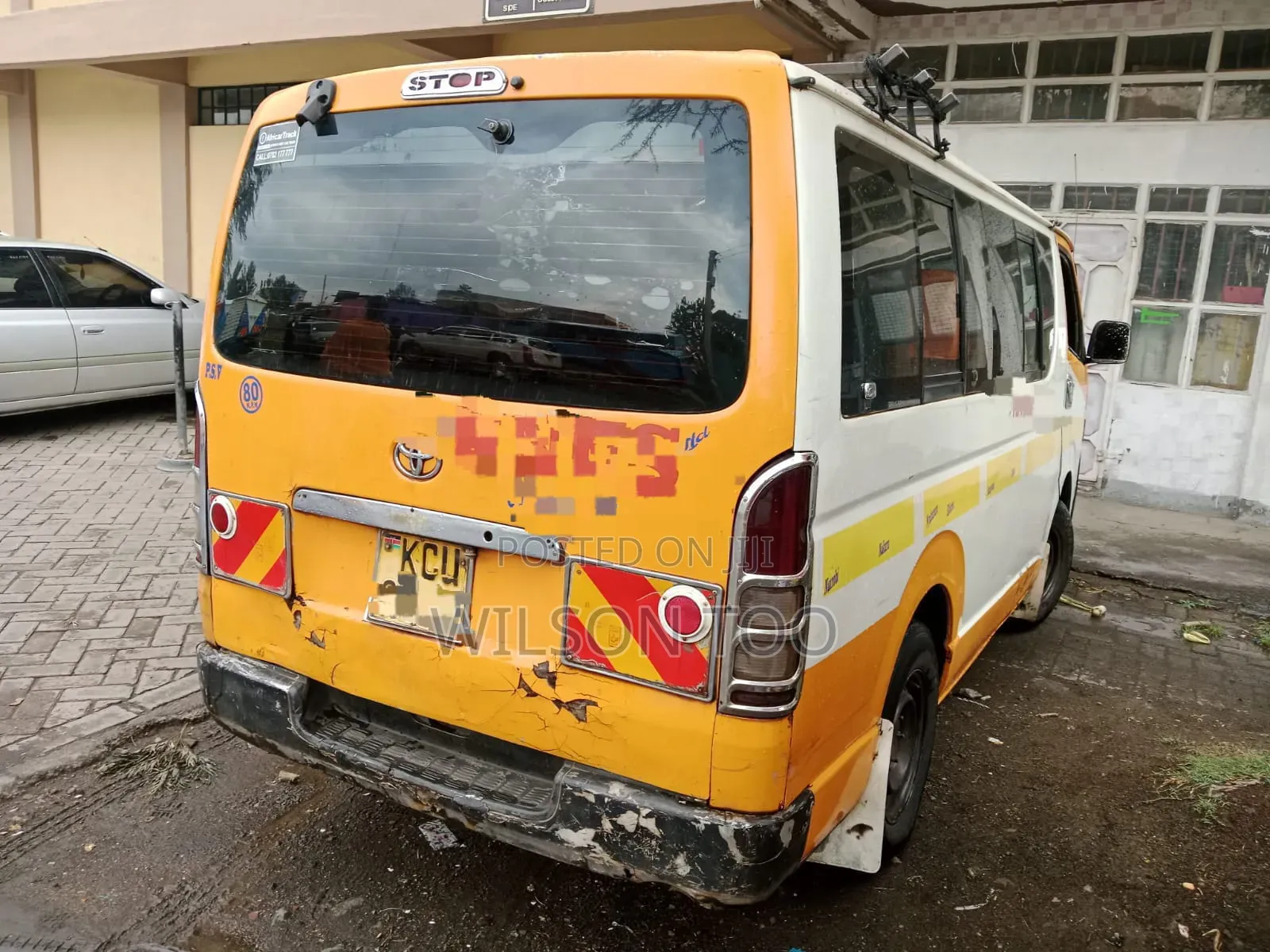 Toyota HiAce 2012 White