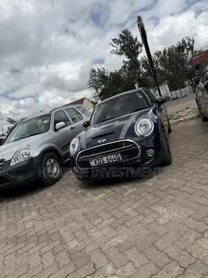 Mini Cooper 2018 Blue