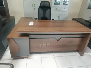Office Desk; 1.6m Manager's Office Desk