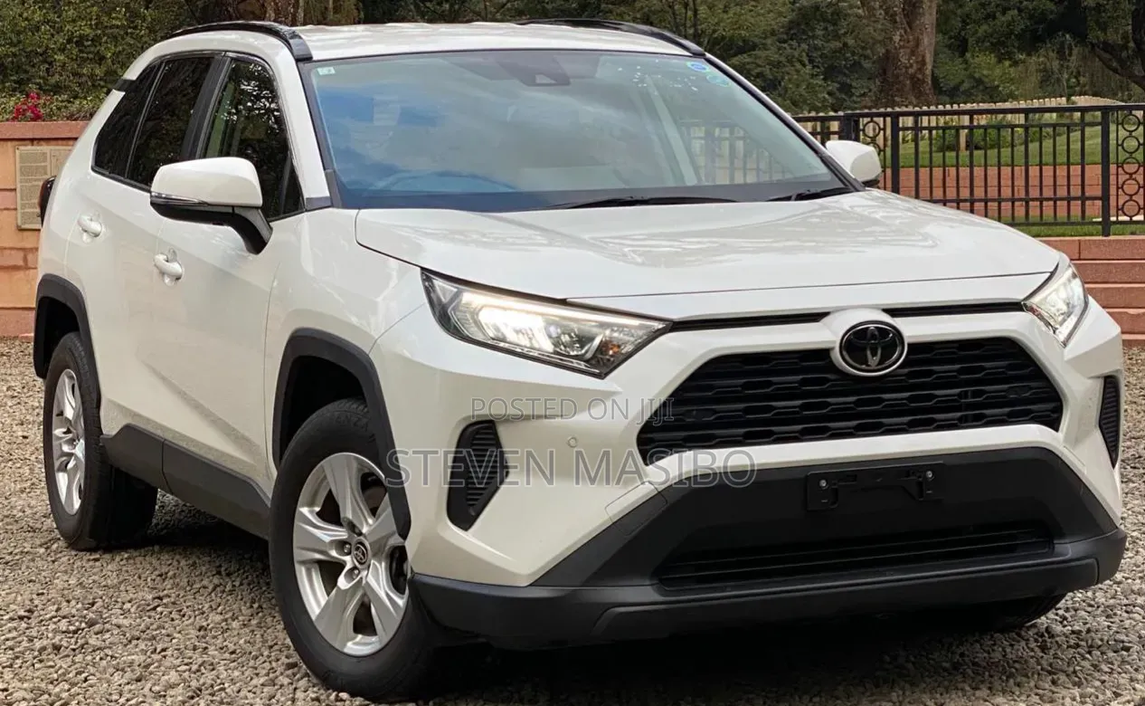 Toyota RAV4 2020 White