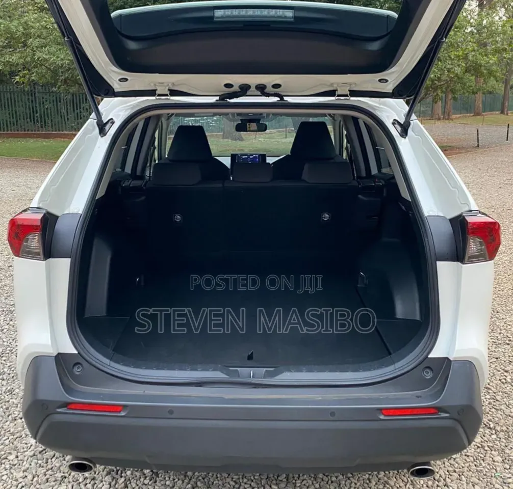 Toyota RAV4 2020 White