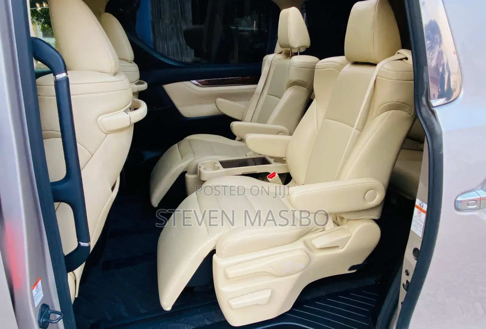 Toyota Alphard 2.5 Petrol FWD 2019 Silver