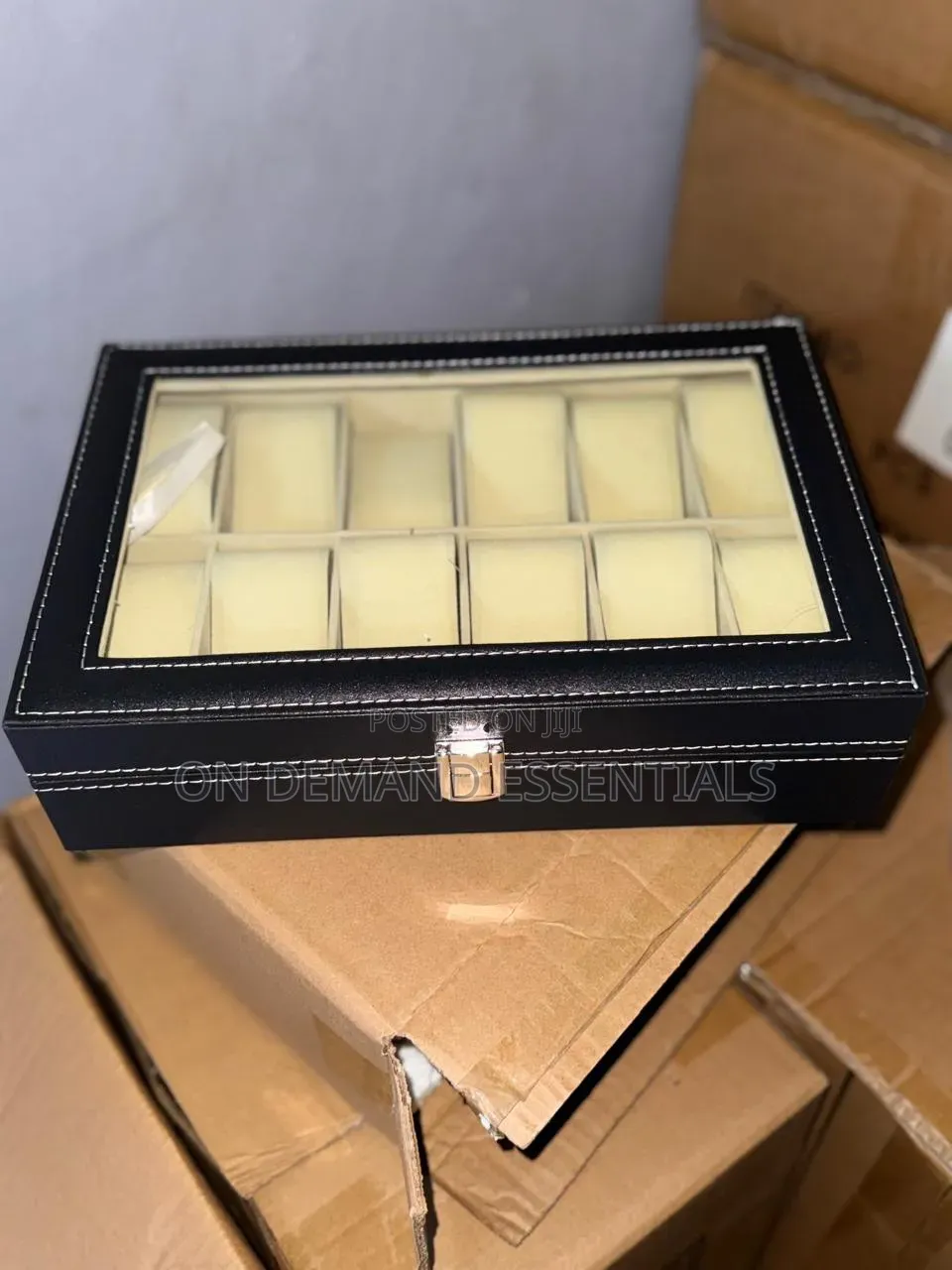 12 Watches Black Watch Organizer