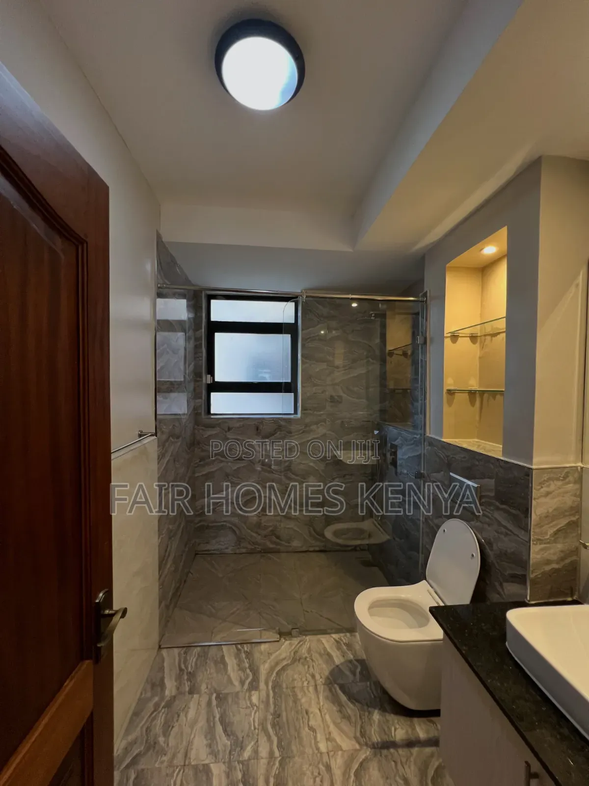 4bdrm Duplex in Riverside Drive for rent