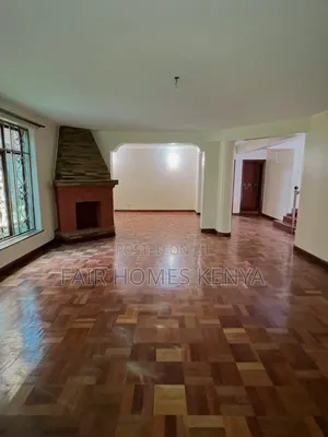 5bdrm Townhouse / Terrace in Othaya Road, Valley Arcade for rent