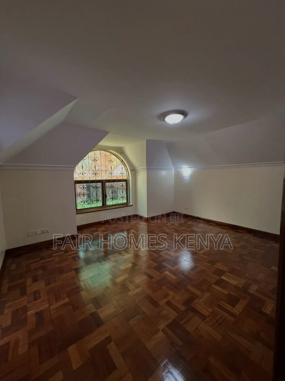 5bdrm Townhouse / Terrace in Valley Arcade for rent