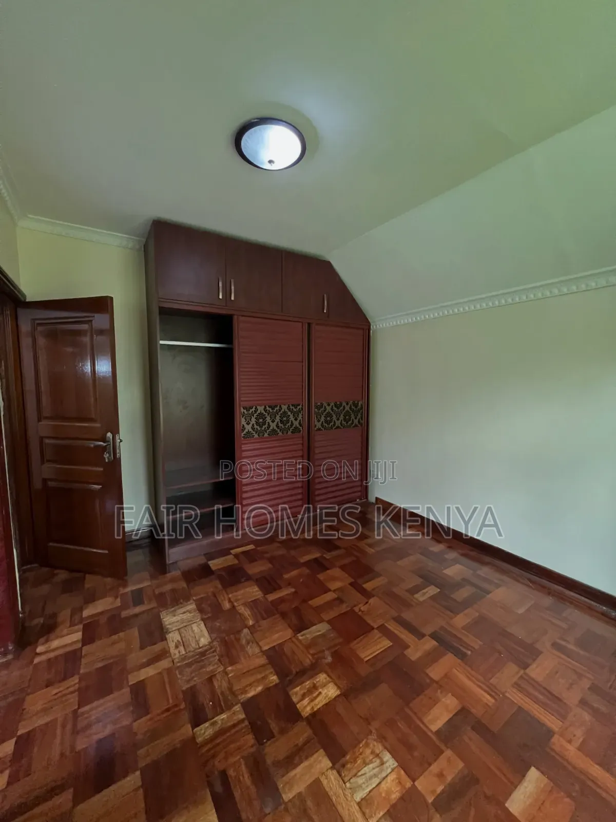 5bdrm Townhouse / Terrace in Valley Arcade for rent