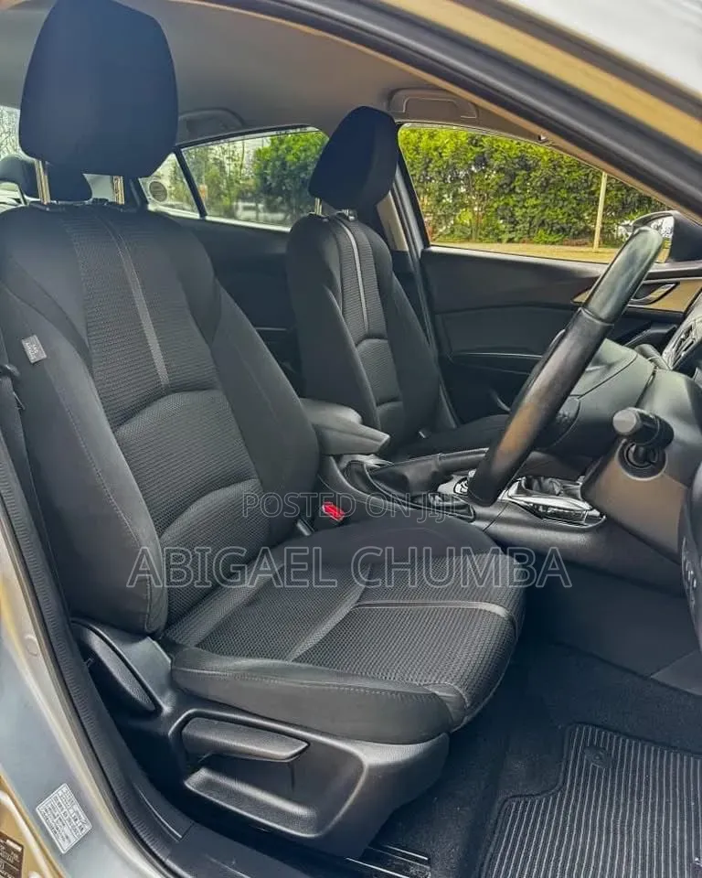 Mazda Axela 2018 White