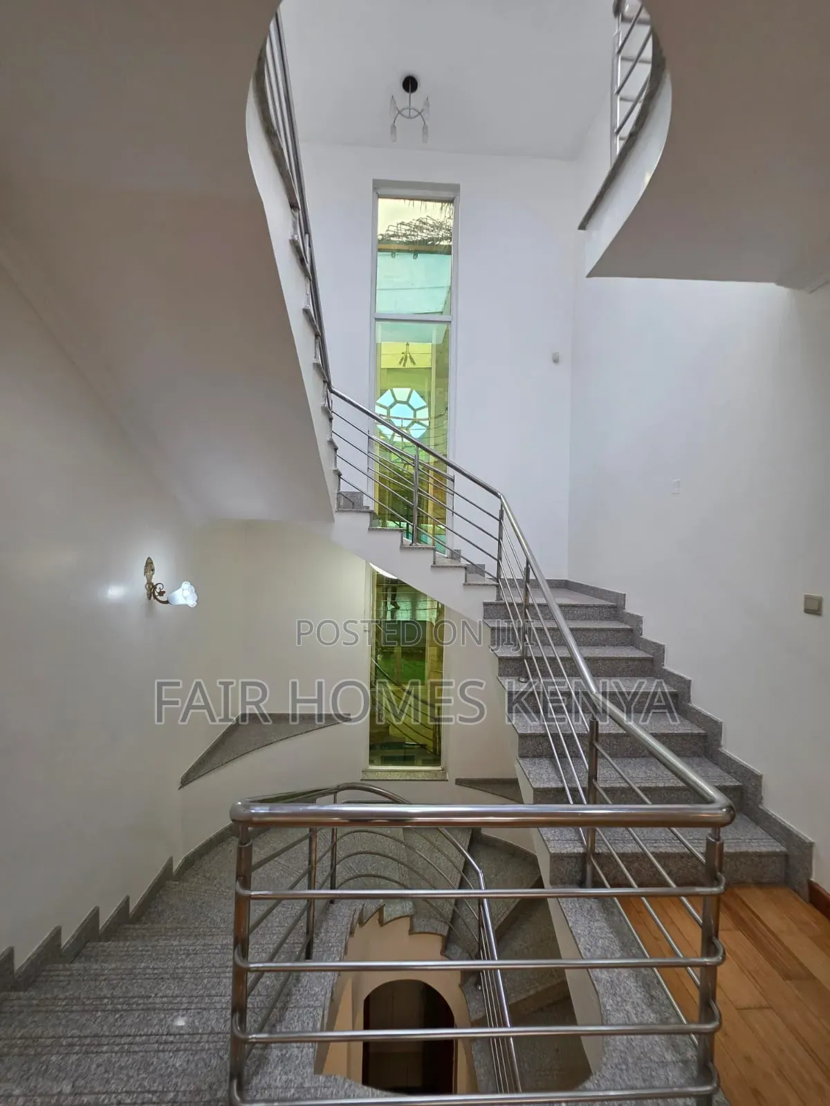 4bdrm Townhouse / Terrace in Riverside Drive for rent