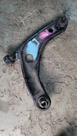 Toyota Aqua Lower Arm Control