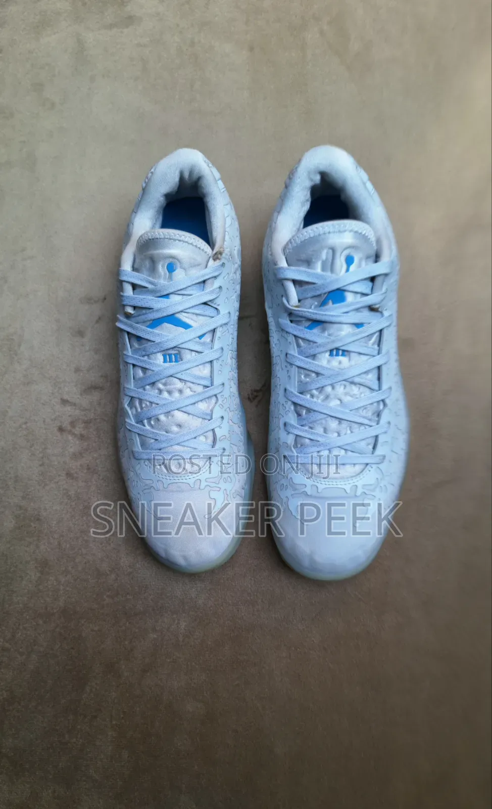 Basketball Shoes ( Zion 3)