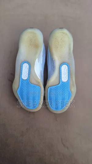 Basketball Shoes ( Zion 3)