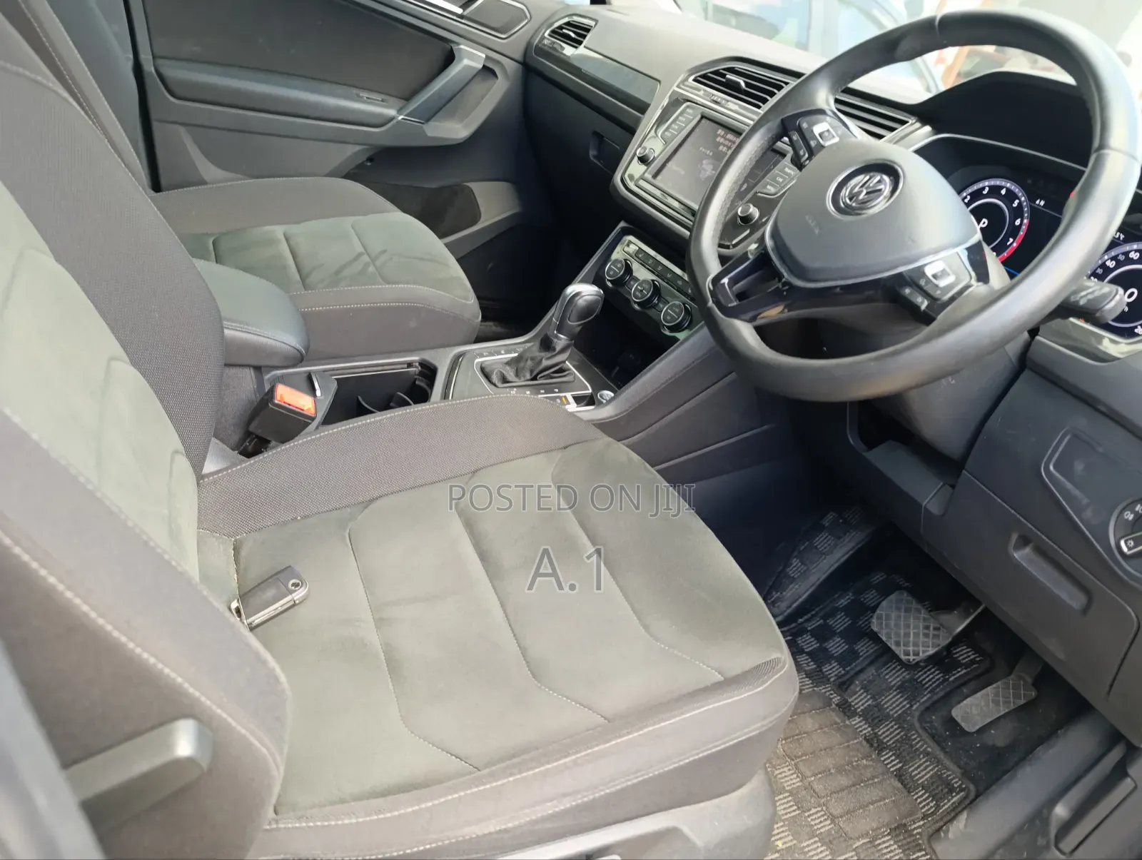 Volkswagen Tiguan 2019 Matt Black