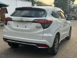Honda Vezel 2020 White