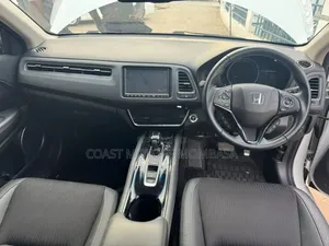 Honda Vezel 2020 White