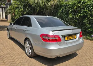 Mercedes-Benz E250 2008 Silver
